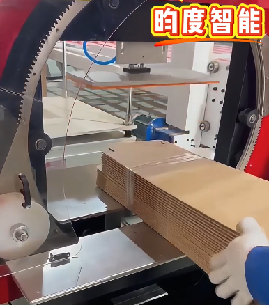 缠绕膜打包机工作原理